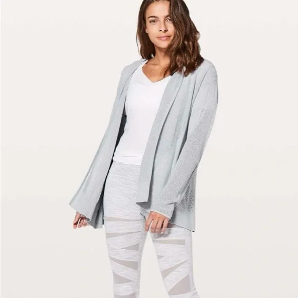 Lululemon Still Movement Wrap - Picture 3 of 8